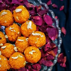 A picture of Motichoor laddoo.