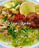 Soto Ayam Kuah Bening (Indonesian Clear Chicken Noodle Soup)
