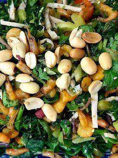 Hình của món Nộm rau muống tép.