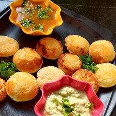 A picture of Onion appam.