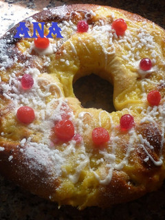 Una foto de Rosca de pascua rellena versión 2017