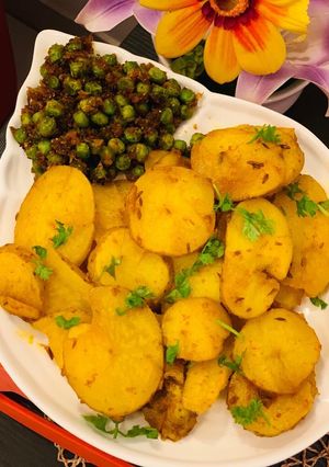 A picture of Chakli aloo.