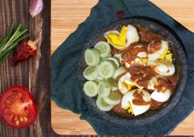 Cara Membuat Resep Telor Penyet Sambal Tomat