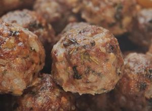 Foto de Bolinhas de Carne Picada com Queijo Feta