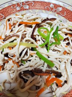 涼拌干絲 的食譜成品照片