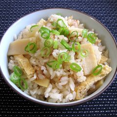 A picture of Bamboo Shoot & Abura-age Takikomi Gohan.