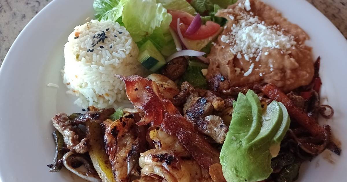 Fajitas cielo, mar y tierra. 🐔🦐🐮 Receta de Yoshio Frias L. Cookpad