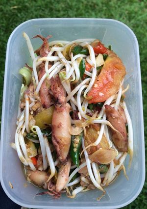 Foto resep Cah Cumi Asin Toge Bandung