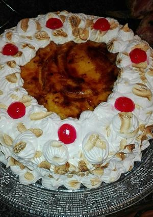 Foto principal de Tarta de crema de vainilla quemada y merenge