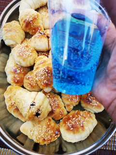 صورة لوصفة لفائف الجبن مع الموهيتو
