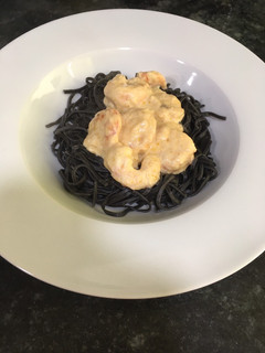 Una foto de Spaghetti negros