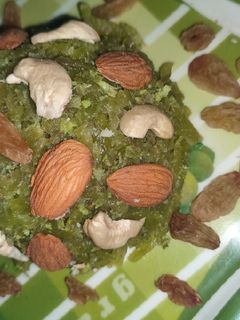 लौकी का हलवा(lauki ka halwa recipe in hindi) रेसिपी मुख्य फोटो