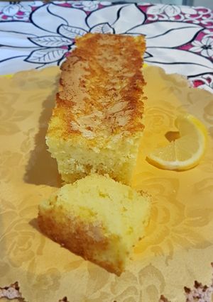 Una foto de 🍋Budín cítrico cascaritas de limón