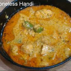 A picture of Chicken Boneless Handi.
