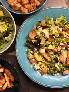 Una foto de Ensalada César Vegana