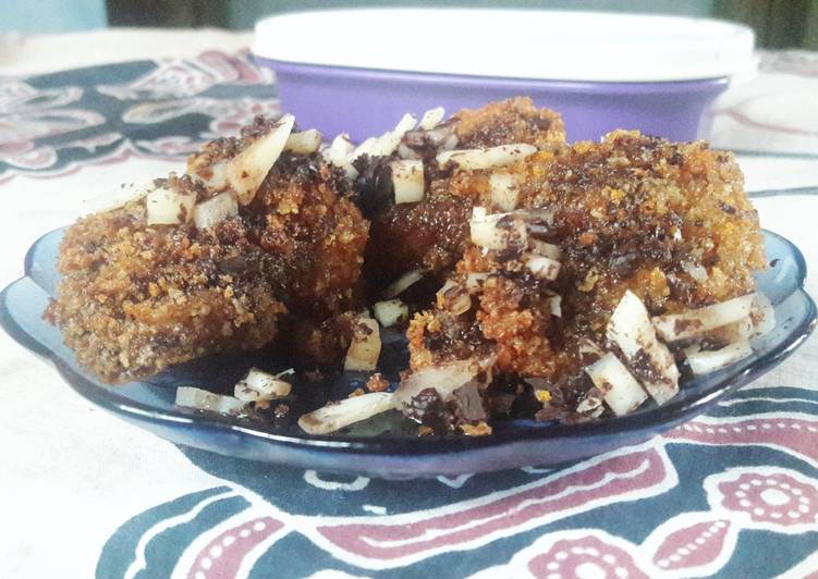 Pisang crispy lumur coklat dan keju