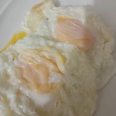Half fry egg 🍳 A picture of Half fry egg 🍳.