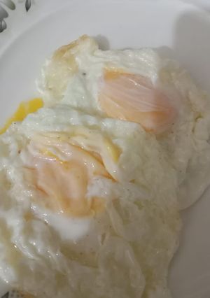 A picture of Half fry egg 🍳.