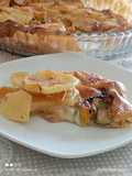 Pizza rustica con verdure e salsiccia