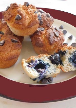 A picture of Blueberry cup cake.