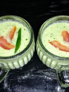 A picture of Chilled Cucumber Curd Soup.