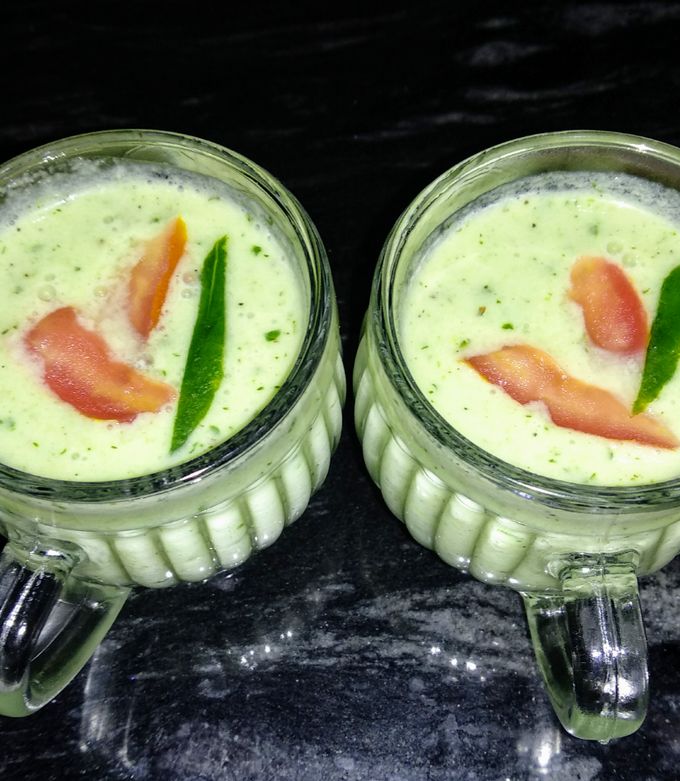 A picture of Chilled Cucumber Curd Soup.