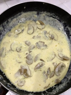 Foto resep Creamy mushroom sauce (PASTI JADI!)