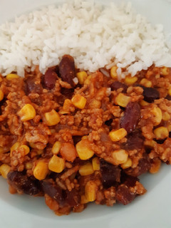 Egyszerű és nagyszerű chilis bab recept fotója