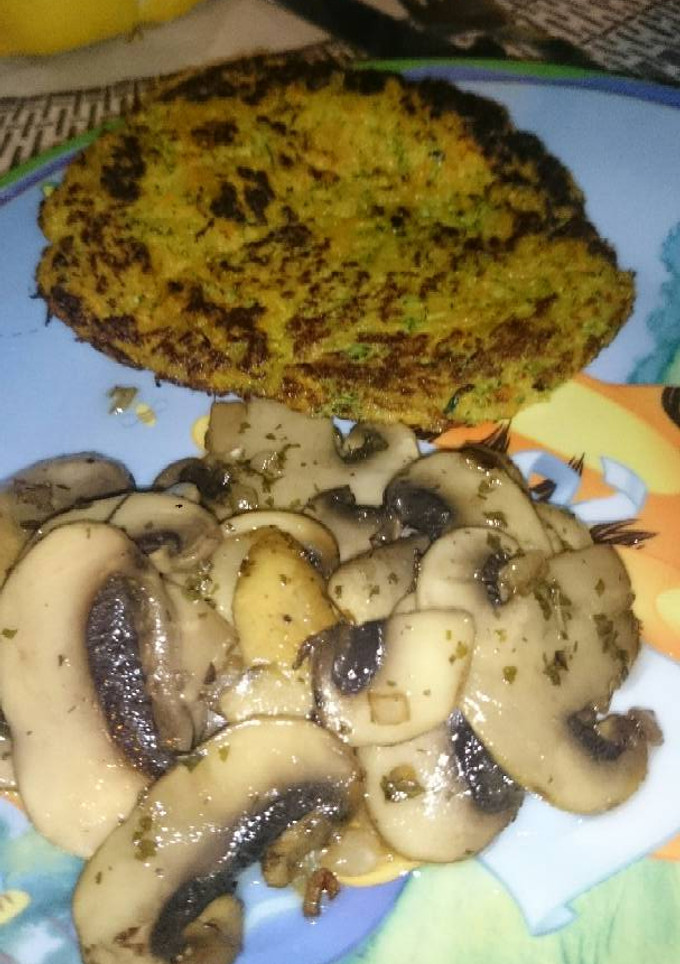 Una foto de Hamburguesa de verdura con champiñones