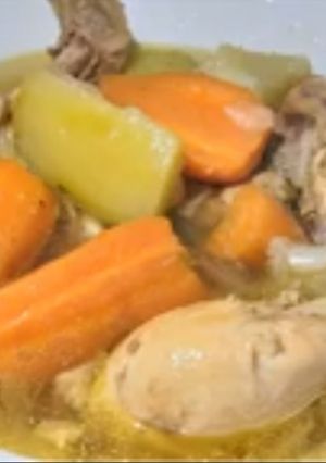 চিকেন স্ট্যু (chicken stew recipe in Bengali) রেসিপির প্রধান ছবি