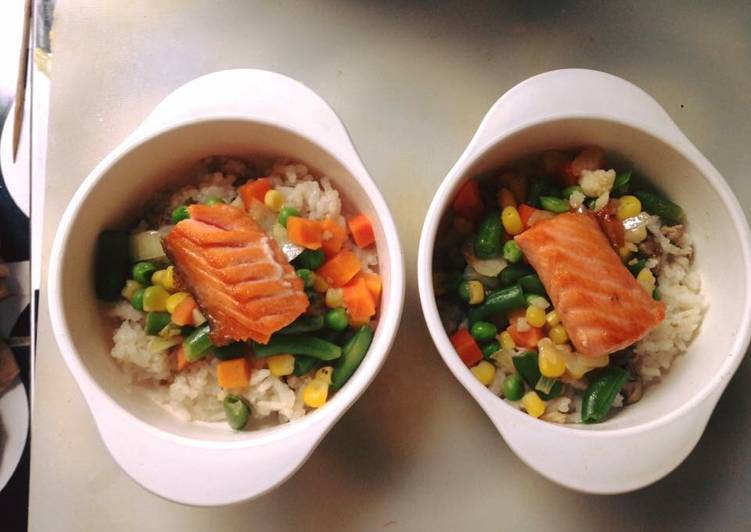 Resep Mpasi rice bowl vege salmon 12m+ oleh mayza rahmah 