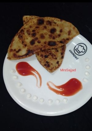 A picture of Aloo ke prathay.