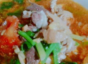 Hình của món Súp lòng bò ngũ vị.