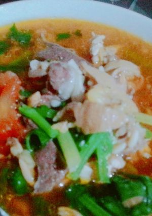 Hình của món Súp lòng bò ngũ vị.