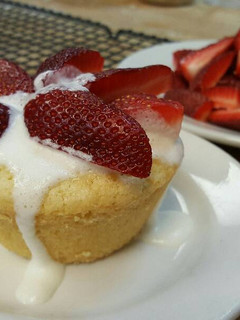 A picture of Lemon Semolina Cake.