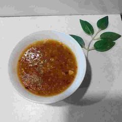 A picture of Pineapple Chilli sauce.
