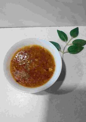 A picture of Pineapple Chilli sauce.