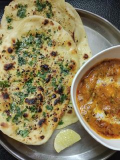 तंदूरी रोटी (tandoori roti recipe in marathi) रेसिपी चे मुख्य फोटो 