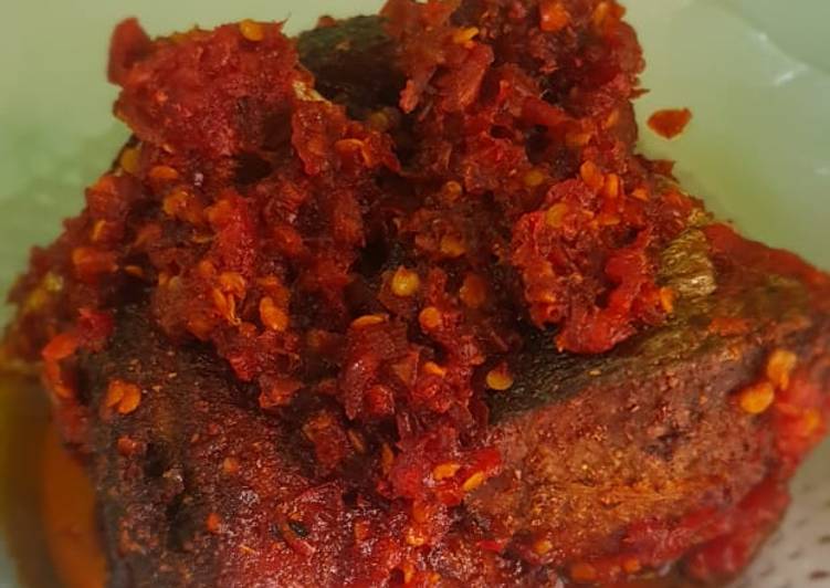 Ikan tongkol balado