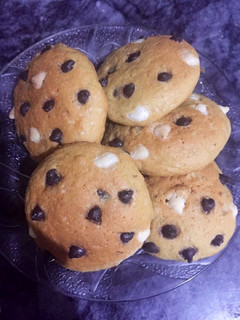 A picture of Chocolate chips cookies.