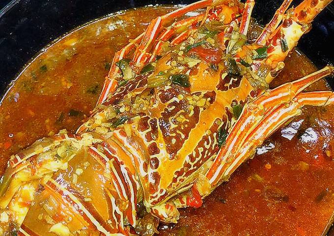 Lobster Asam Manis pedas nampol khas Cak Gundul