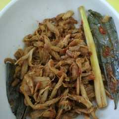 รูปของ Ayam suwir pedas manis