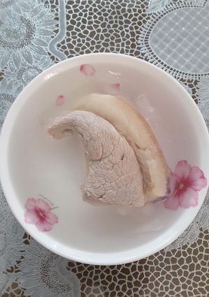 Hình của món Thịt luộc dòn ngon.