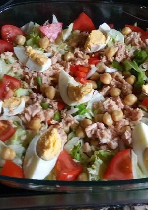Foto principal de Ensalada de garbanzos