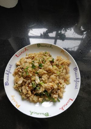 Hình của món Cơm chiên thịt gà.