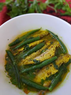 বোরোলি মাছের ঝোল (Boroli macher jhol recipe in Bengali) রেসিপির প্রধান ছবি