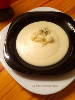 Una foto de Crema de coliflor con queso.(Thermomix)