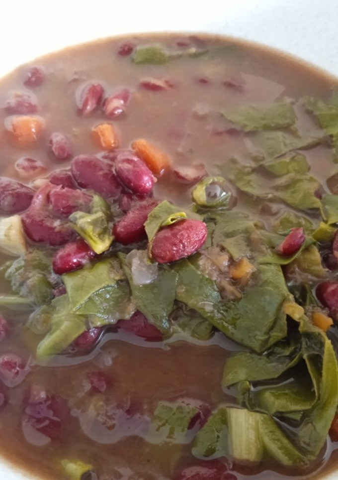 Una foto de Estofado de alubias pintas vegano