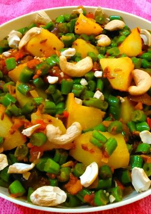 A picture of Aloo beans.