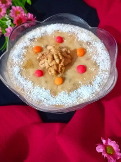 عکسی از دستور دسر خرمالو با گردو